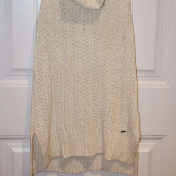 2/$25 🏷 Hollister Sleeveless Sweater Size Small - Picture 5 of 5